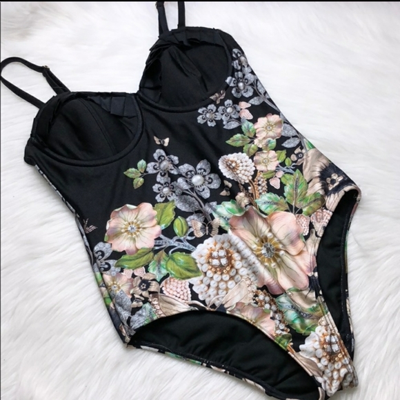 TED BAKER LONDON BLACK FLORAL PEARL PRINT SWMSUIT - Picture 2 of 5